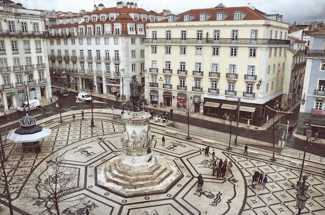 Vista da Praça Luís de Camões em Lisboa
