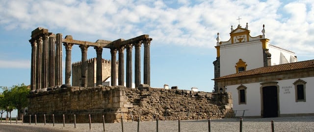 Templo Romano de Diana em Évora