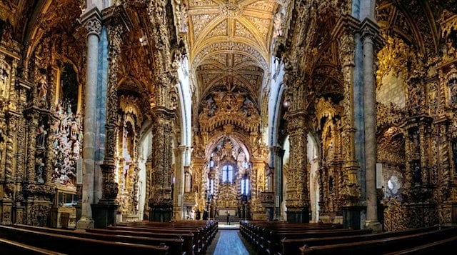 Interior Igreja São Francisco no Porto