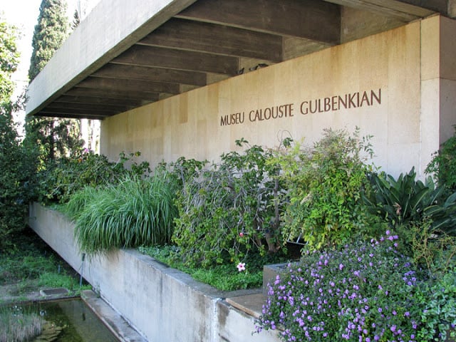 Entrada Museu Calouste Gulbenkian em Lisboa