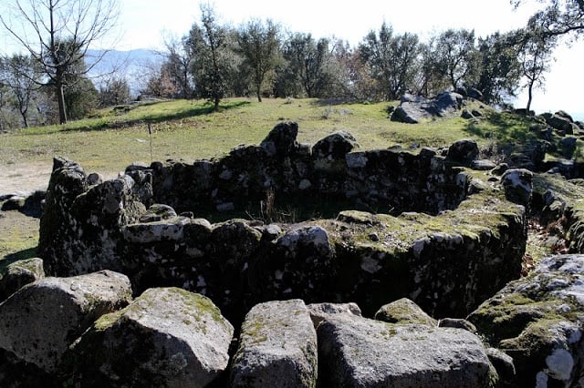 Formações do sítio arqueológico de Guimarães