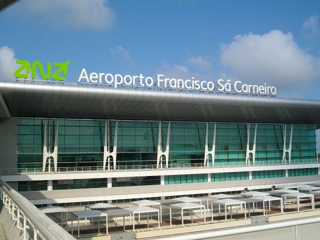 Aluguel de carro no aeroporto do Porto
