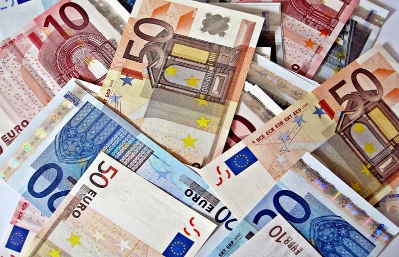 Dinheiro na Europa - Euros em espécie