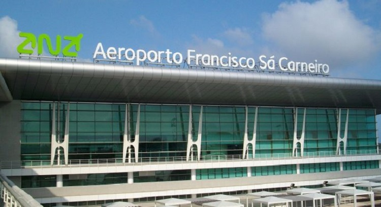 Aeroporto Internacional Francisco Sá Carneiro no Porto