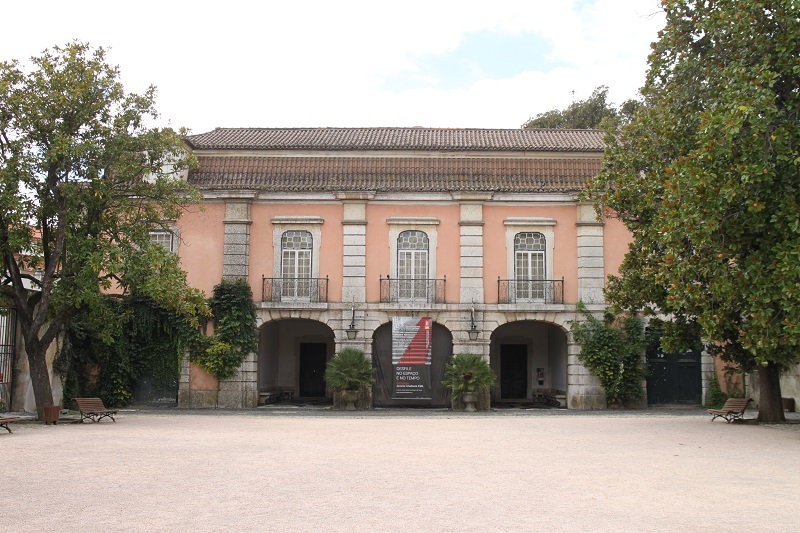 Museu do Traje no Palácio Angeja-Palmela em Lisboa